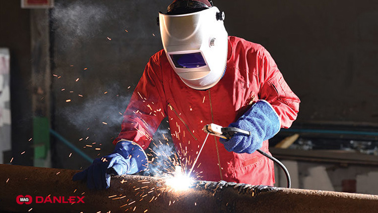 علت خاموش شدن دستگاه جوش چیست؟ علت-خاموش-شدن-اینورتر