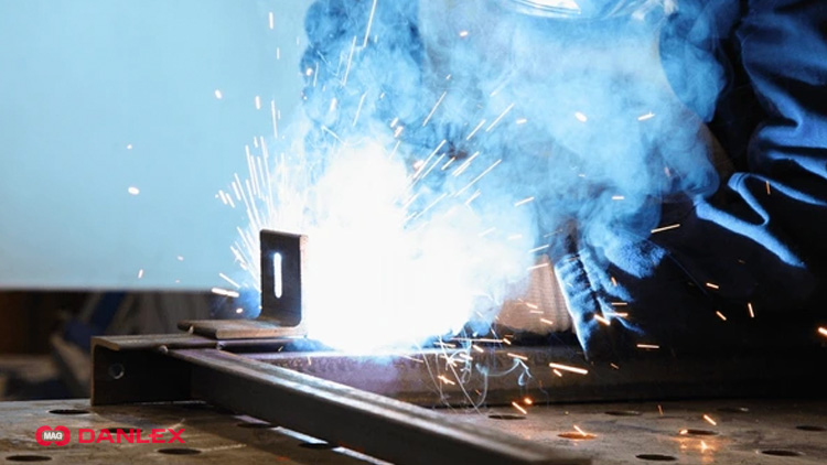 بررسی تخصصی علت ضعیف شدن دستگاه جوش علت-ضعیف-شدن-دستگاه-جوش