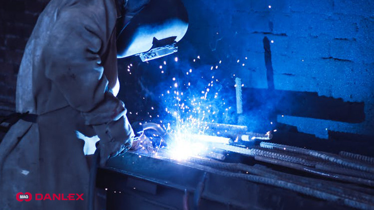 بررسی تخصصی علت ضعیف شدن دستگاه جوش عوامل-ضعیف-شدن-دستگاه-جوش