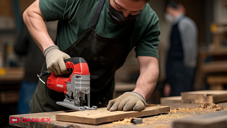 آموزش 0 تا 100 کار با اره عمود بر نحوه-کار-با-اره-عمود-بر